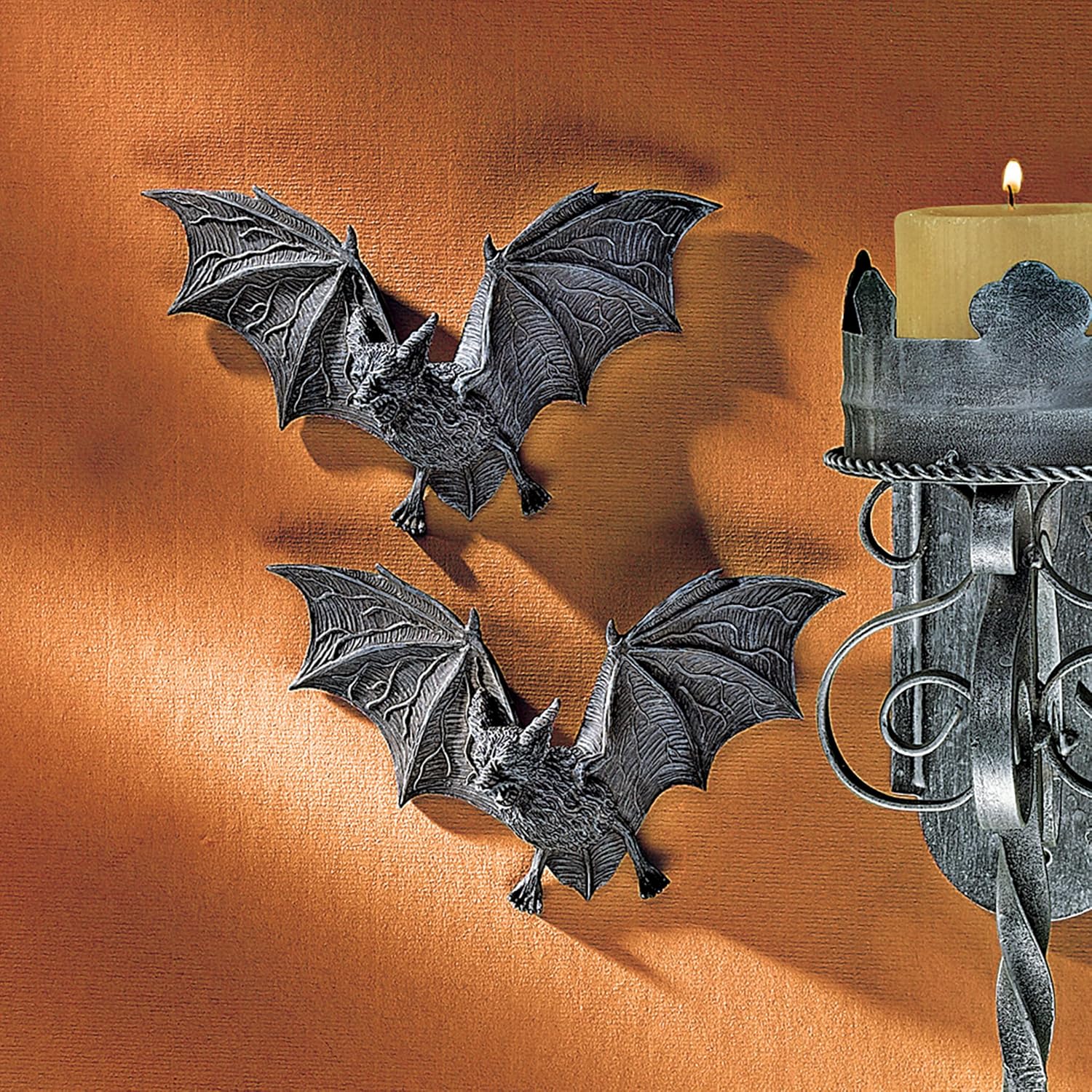 Design Toscano PD0054 the Vampire Bats of Castle Barbarosa Wall Sculptures - Set of 2-2