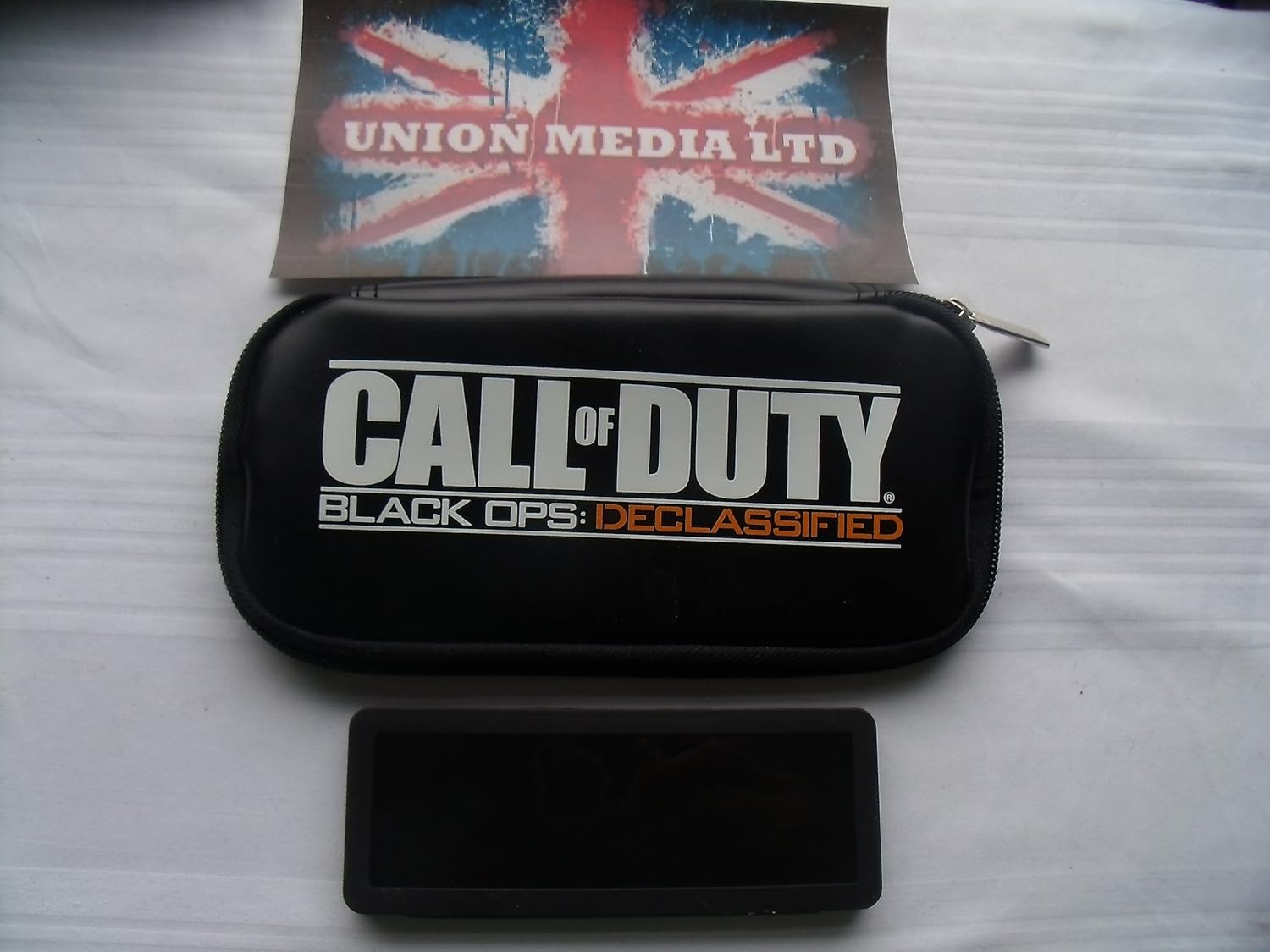 Sony PlayStation Vita WiFi Console with Call of Duty: Black Ops II Declassified and 4GB Memory Card (PlayStation Vita)-6