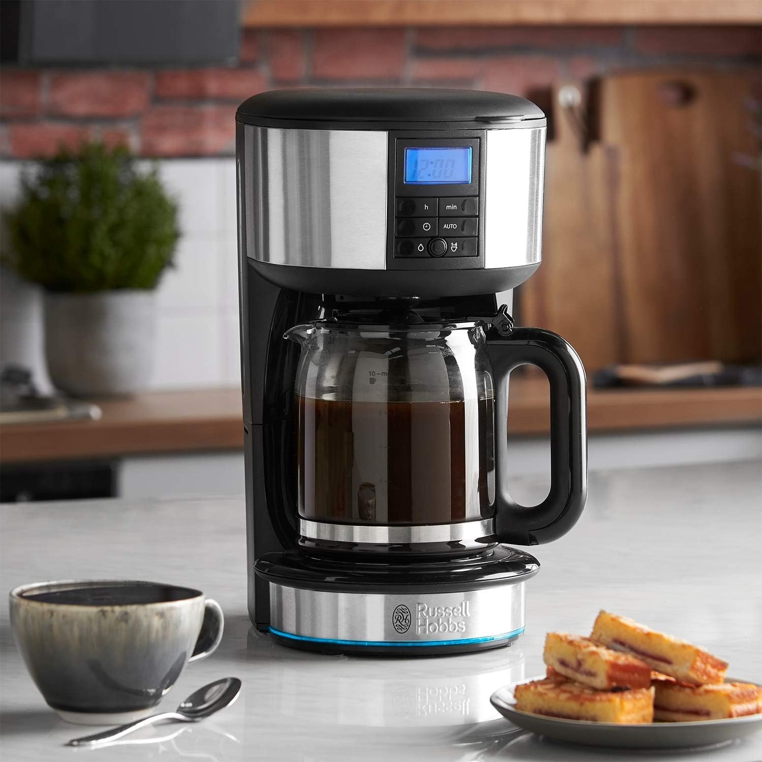 Russell Hobbs Buckingham Filter Coffee Machine, 1.25L Carafe/10 cups, 1-4 Cup brewing option, Fast brew, 24hr timer, 40min keep warm, Pause & Pour, Washable filter, Auto clean, 1000W, 20680-1