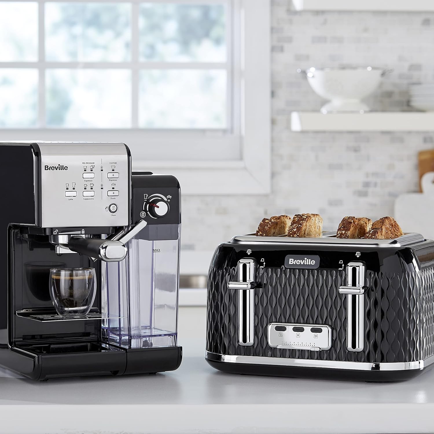 Breville Curve 4-Slice Toaster with High Lift and Wide Slots | Black & Chrome [VTT786]-6