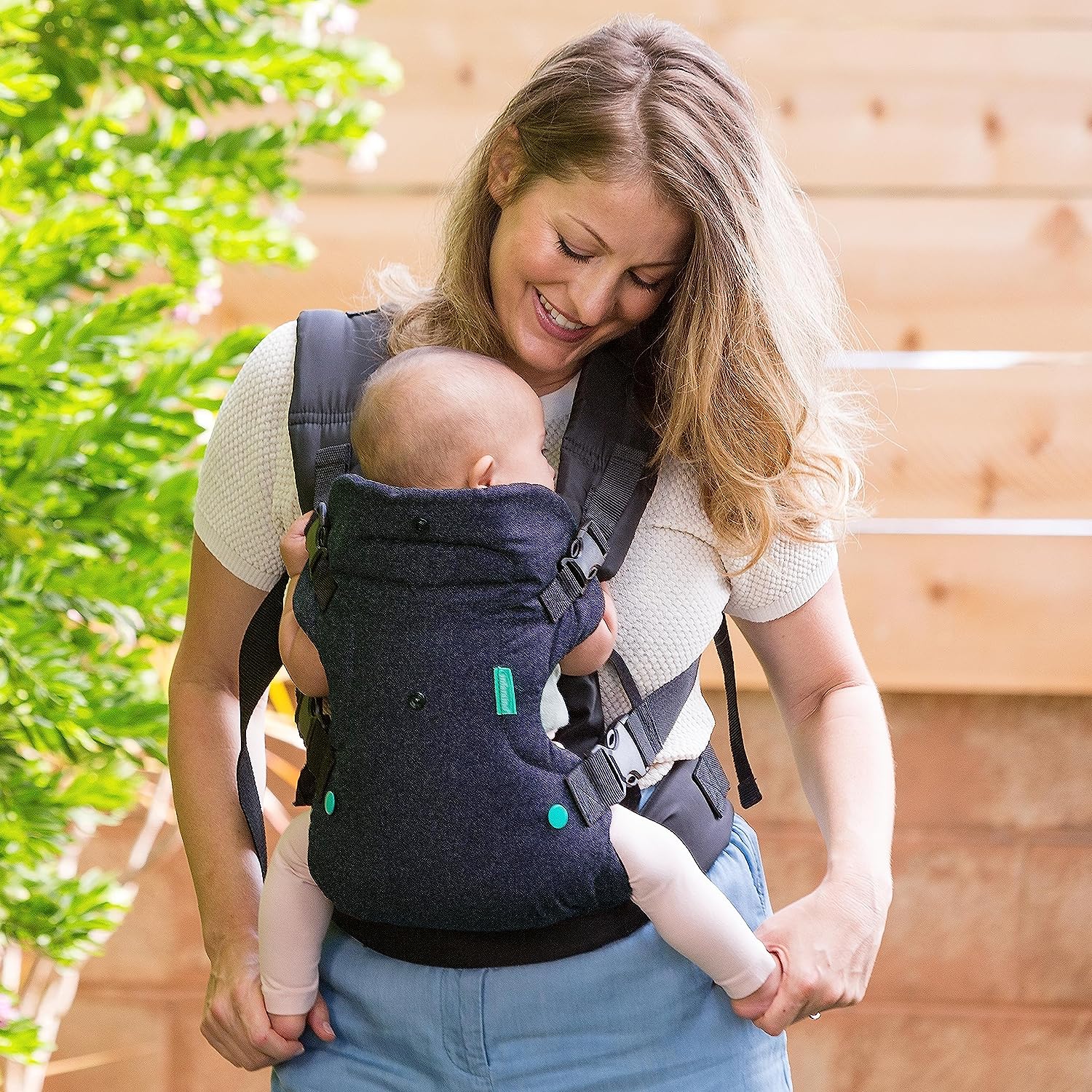 Infantino - Flip 4-in-1 Advanced Carrier with Washable bib Included - Ergonomic - Convertible - Face-in and Face-Out - Front and Back Carry - Newborns and Older Babies - 8-32 lbs-5