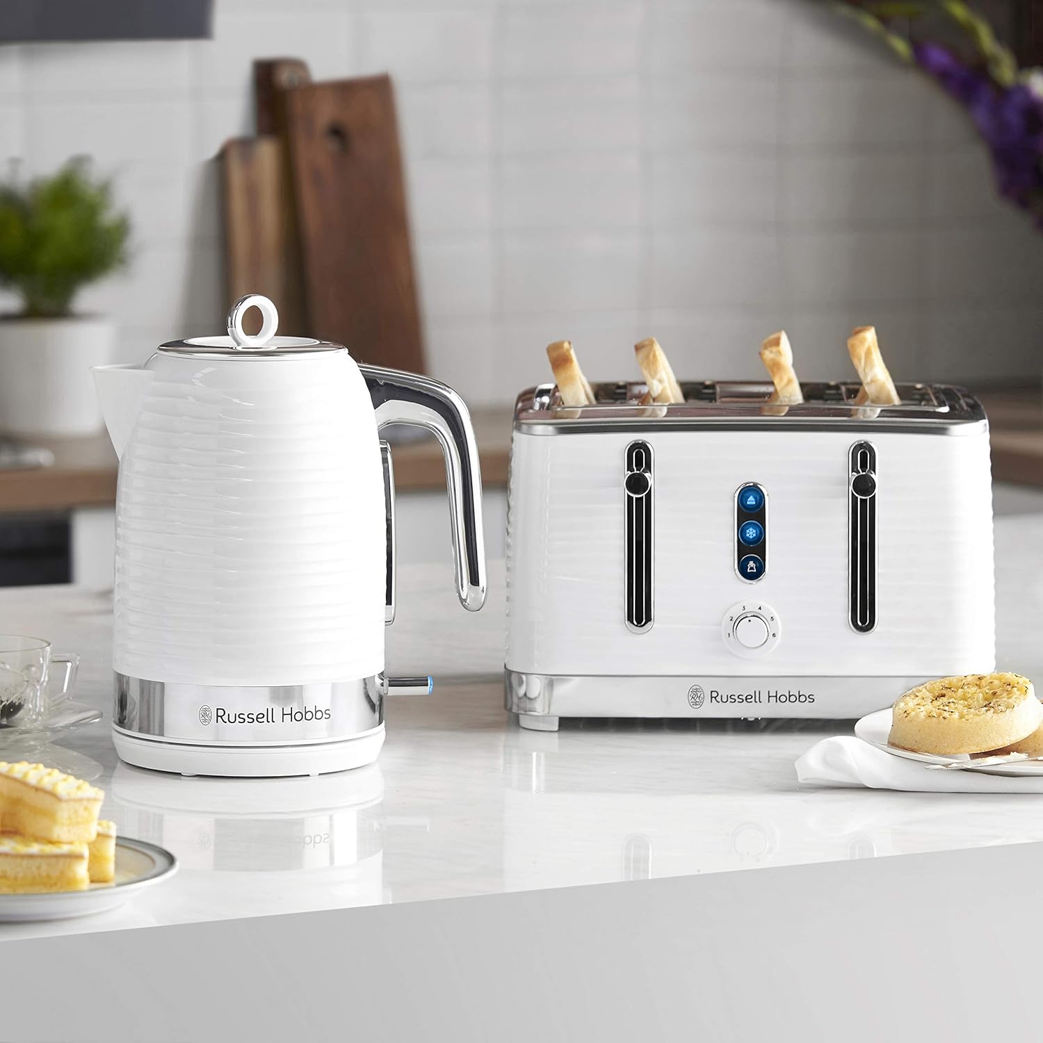 Russell Hobbs Inspire 4 Slice Toaster (Extra wide slots, High lift feature, 6 Browning levels, Frozen/Cancel/Reheat function with Blue LED illumination, 1800W, White textured high gloss) 24380-1