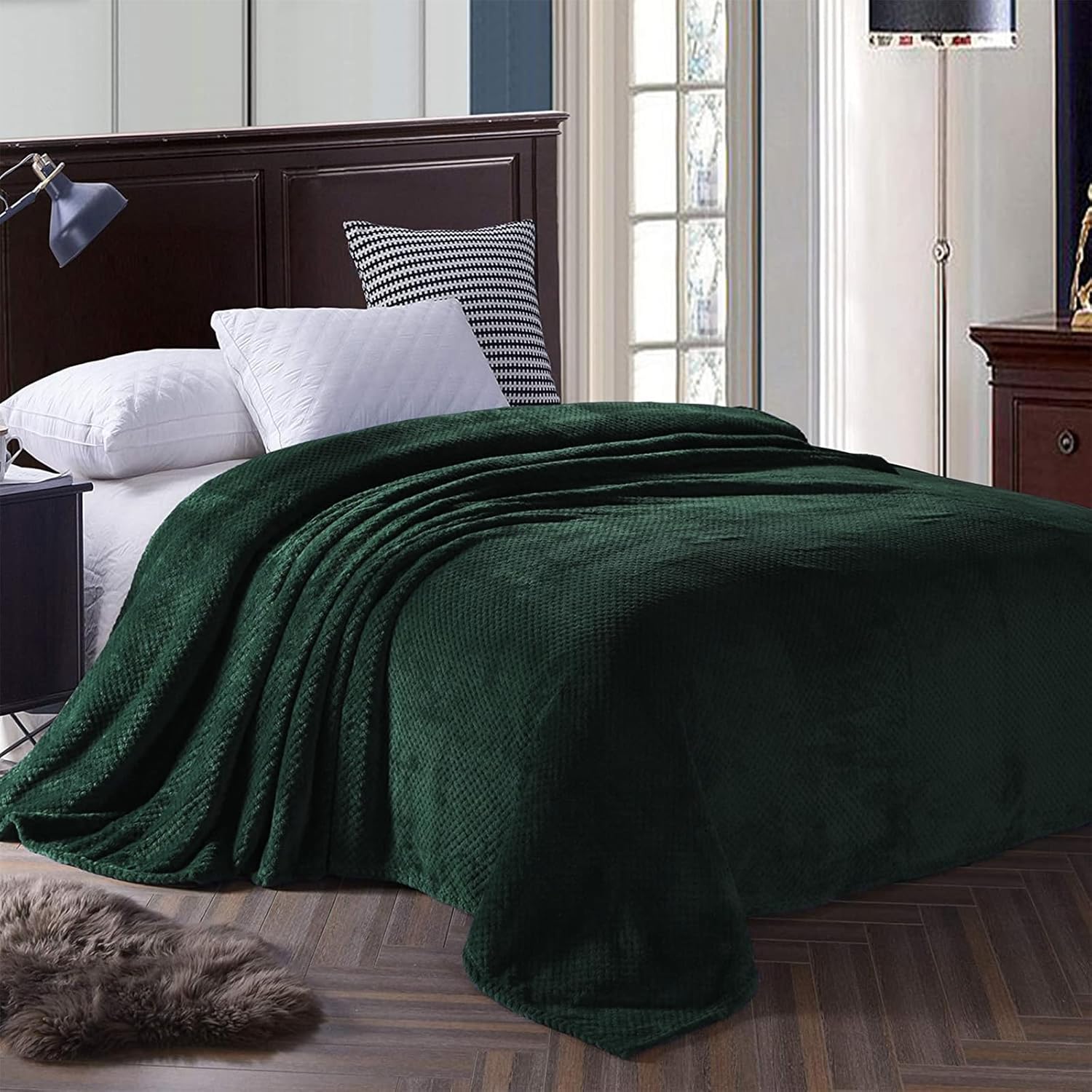 Exclusivo Mezcla King Size Fleece Bed Blanket, 230x265 CM Soft Jacquard Weave Waffle Pattern Blankets for Bed Settees, Forest Green Blanket-1