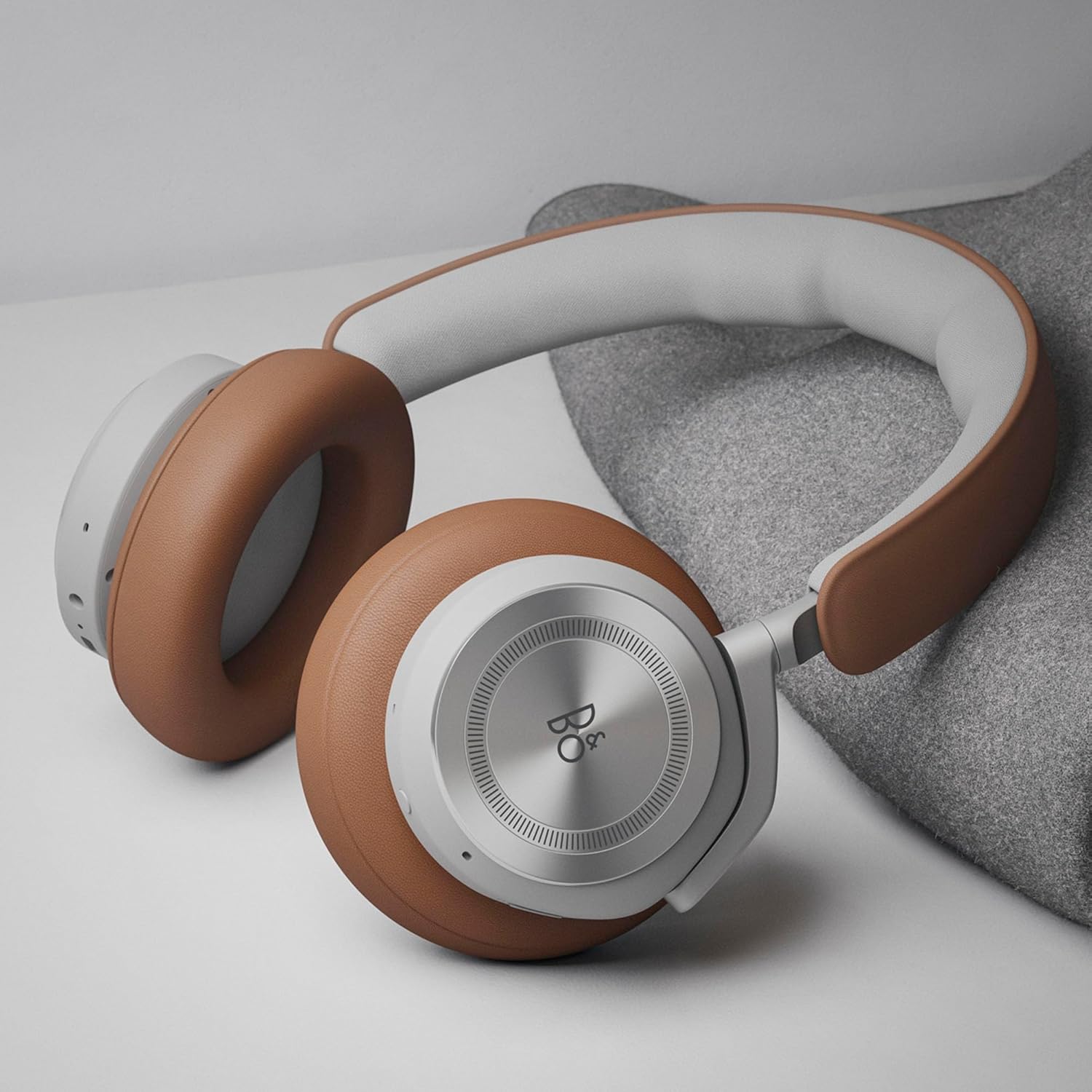 Bang & Olufsen Beoplay HX - Premium Wireless Bluetooth Over-Ear Active Noise Cancelling Headphones, 6 Microphones, Playtime Up to 40 Hours, Headset with Carrying Case - Timber-3