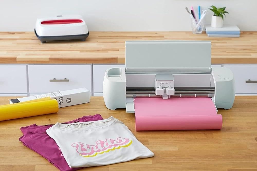 Cricut Explore 3 Smart Cutting Machine-1