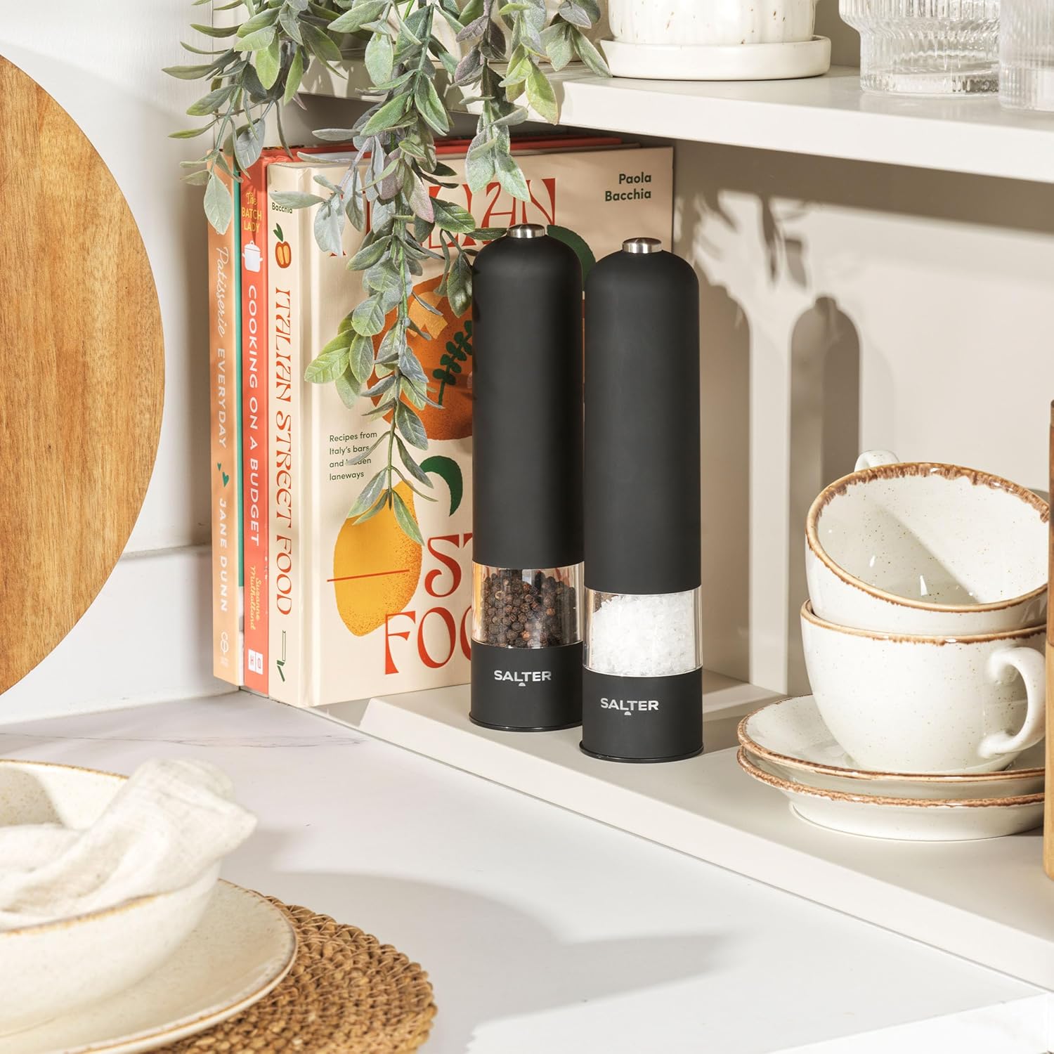 Salter 7524 BKXR Electric Salt & Pepper Grinder Set - Matt Black Soft-Touch, Push Button Operation, Battery Powered, Ceramic Mechanism, Adjustable Fine To Coarse Grind, 66g Rock Salt/30g Peppercorns-2