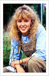 KYLIE MINOGUE Signed 6X4 Inch Photo With Print Pre Printed Signature NEIGHBOURS - Charlene Autograph Gift