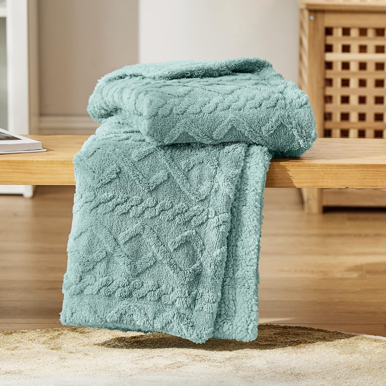 Bedsure Sherpa Fleece Throw Blanket - Fluffy Fuzzy Soft Warm Jacquard Coral Fleece Blanket for Sofa, Bed and Couch, Single, Light Green, 130x150 cm-0