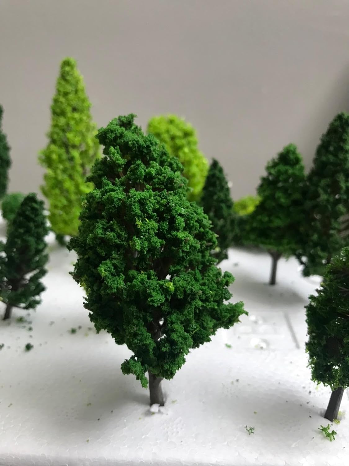 OrgMemory Mixed Model Trees, 4-16 cm, 70pcs, Toy Plastic Trees, Small World Trees, Ho Scale Bushes with Animals Figures, Plastic Trees for Projects, Model Train Scenery-4