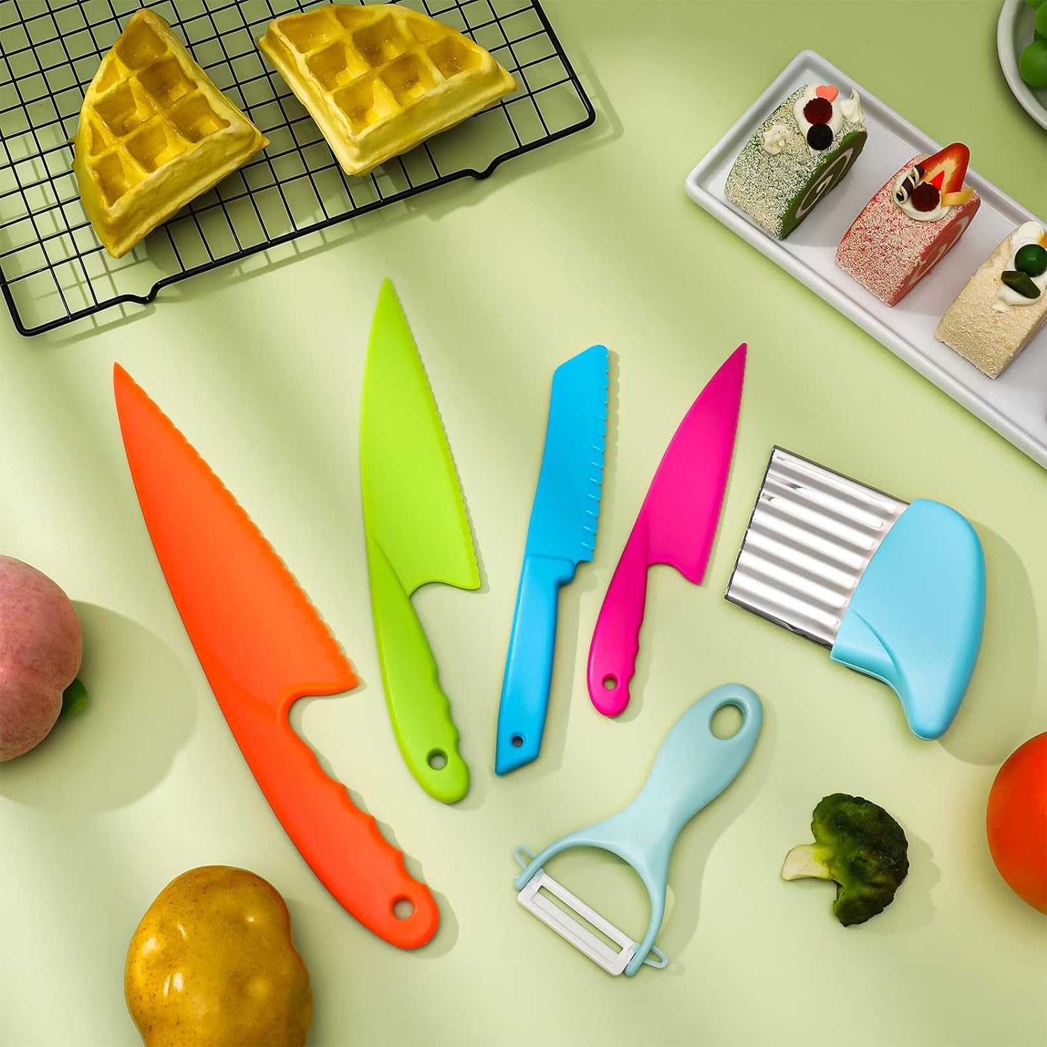 AKlamater 6PCS Kitchen Safety Knives for Kids, 4PCS Children's Cooking Knives in 4 Sizes, Plastic Cutting Board & Paring Knife for Vegetables Fruits Salad…-3