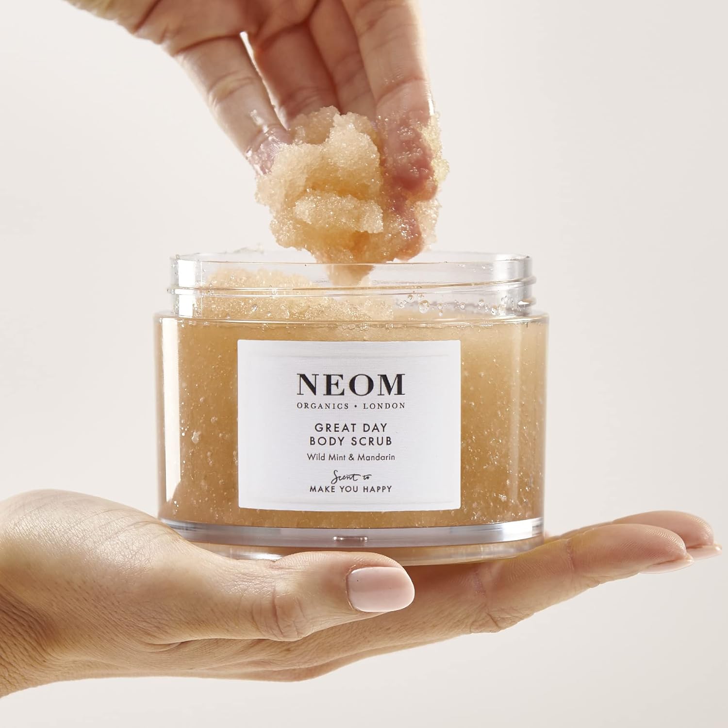 NEOM- Great Day Body Scrub | Luxury Body Scrub with Organic Sugar, Vitamin E & Jojoba Oil | Wild Mint & Mandarin Fragrance | Scent To Make You Happy-2