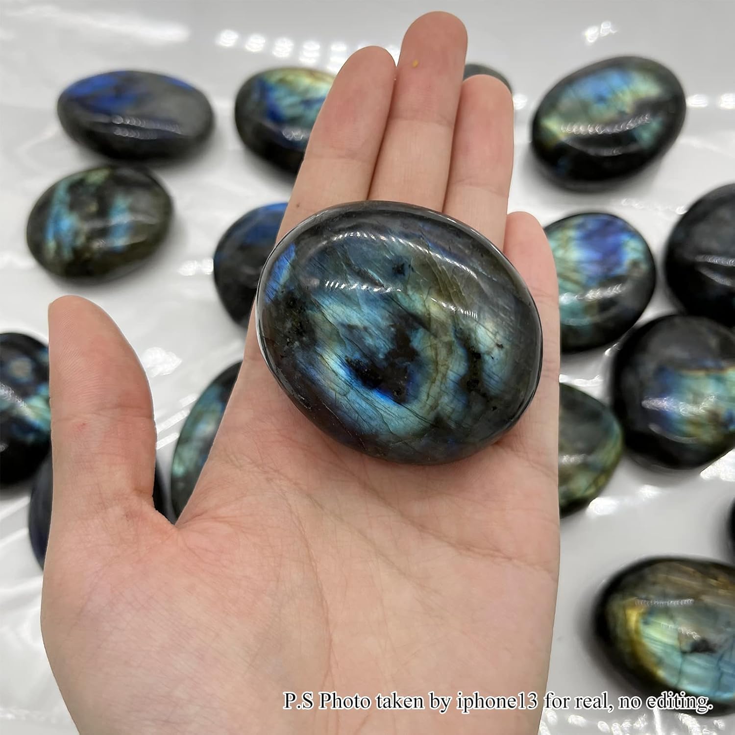 Labradorite Healing Stones, Natural Palm Stone, Healing Crystals Polished Gemstone Irregular Banded Pocket Worry Stones with Energy - Large Size Reiki Crystal Used for Intuition with a Bag-3