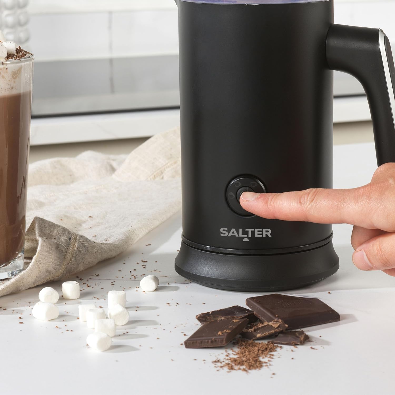 Salter Chocolatier Hot Chocolate Maker - 4-In-1 Automatic Milk Frother, Hot & Cold Milk Heater and Foamer, 240ml/115ml, 500W, Cordless, LED Control Panel, For Coffee, Iced Latte, Cappuccino, EK5134-2