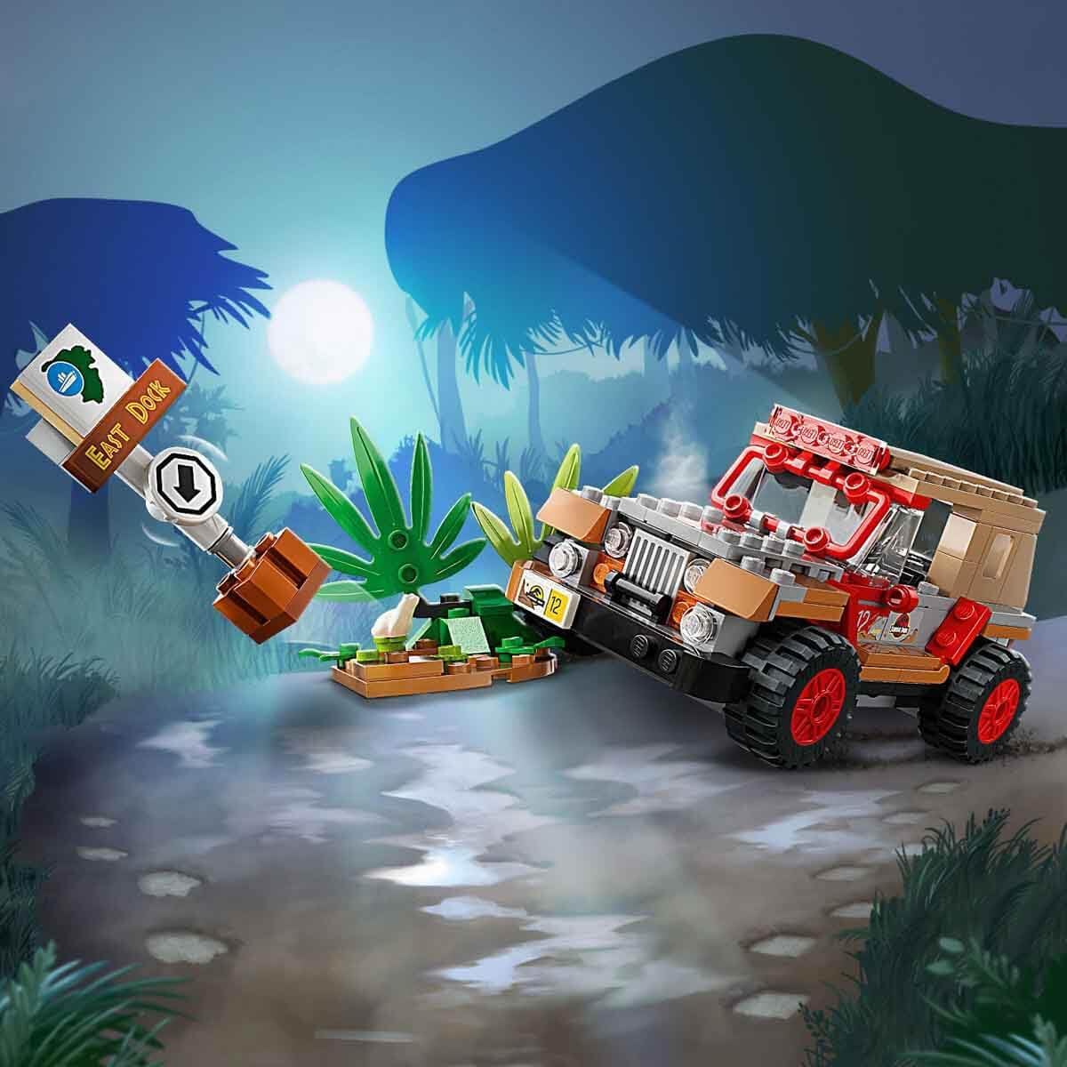 LEGO Jurassic Park Dilophosaurus Ambush Dinosaur Toy for Boys, Girls, Kids 6 Plus Years Old, with Dino Figure and Jeep Car Toy, 30th Anniversary Collection Set 76958-1