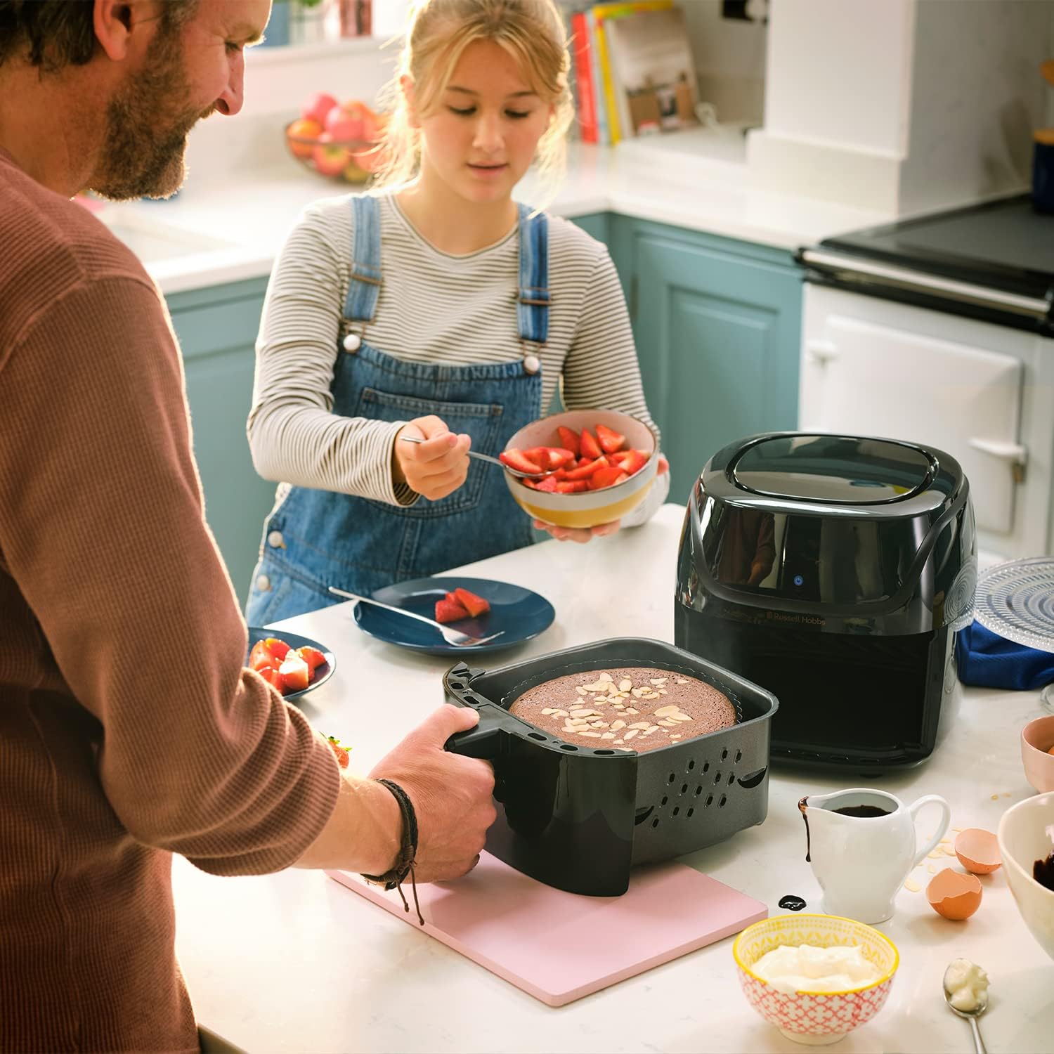 Russell Hobbs 4L Rapid Digital Air Fryer [7 Cooking Functions |10 Programs] Energy Saving, Max temp 220°C, Easy clean, Touch screen, Use without oil, Grill, Bake, Roast, Reheat, Frozen etc. 27160-5