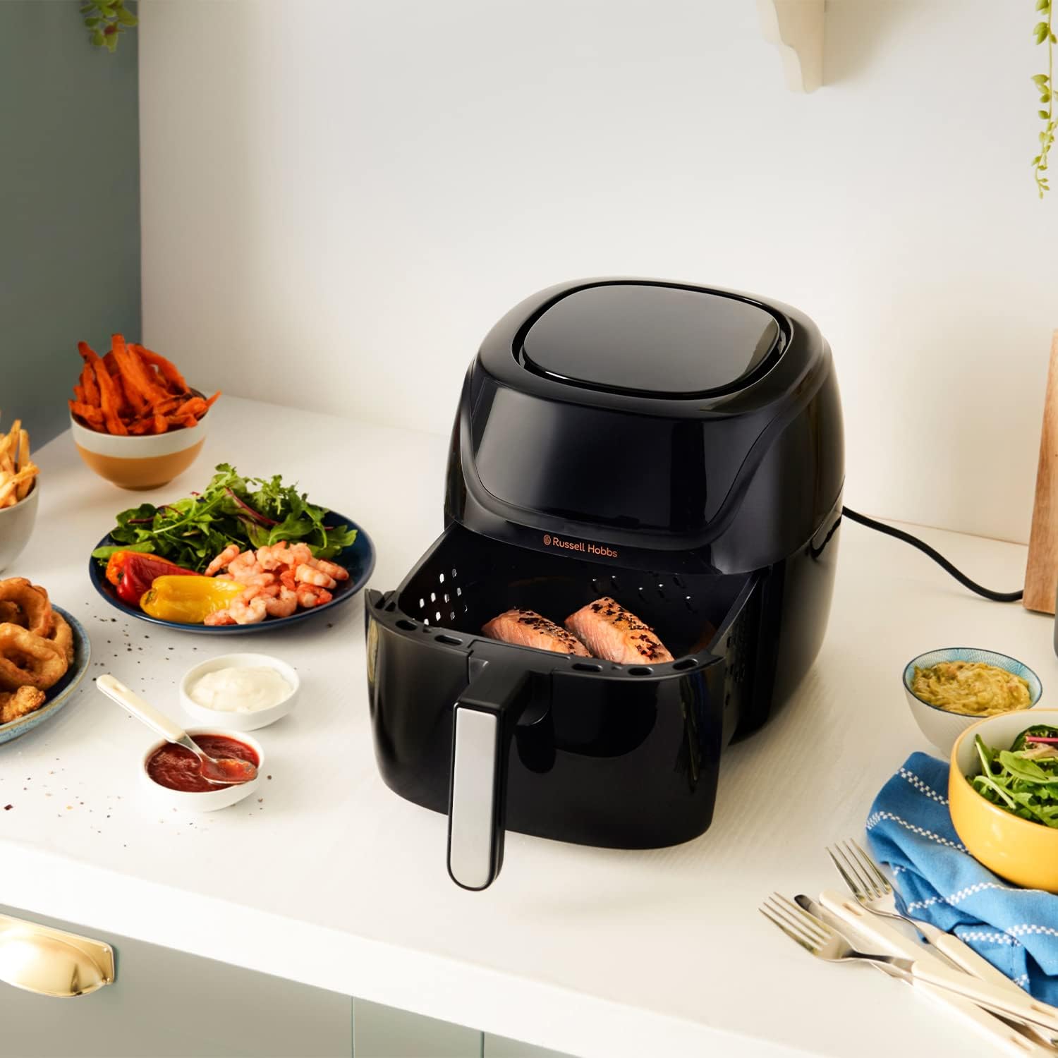 Russell Hobbs 4L Rapid Digital Air Fryer [7 Cooking Functions |10 Programs] Energy Saving, Max temp 220°C, Easy clean, Touch screen, Use without oil, Grill, Bake, Roast, Reheat, Frozen etc. 27160-6