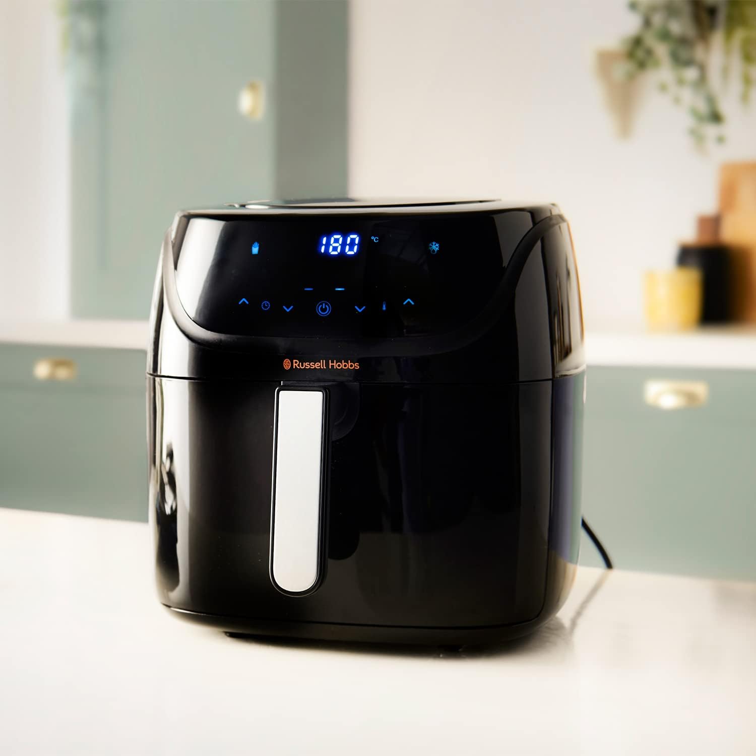 Russell Hobbs XXL Family Rapid Digital Air Fryer 8L [Compact Housing |7 Cooking Functions |10 Programmes] Energy Saving, Max 220°C, Use without oil, Grill, Bake, Roast, Reheat, Frozen etc. 27170-7