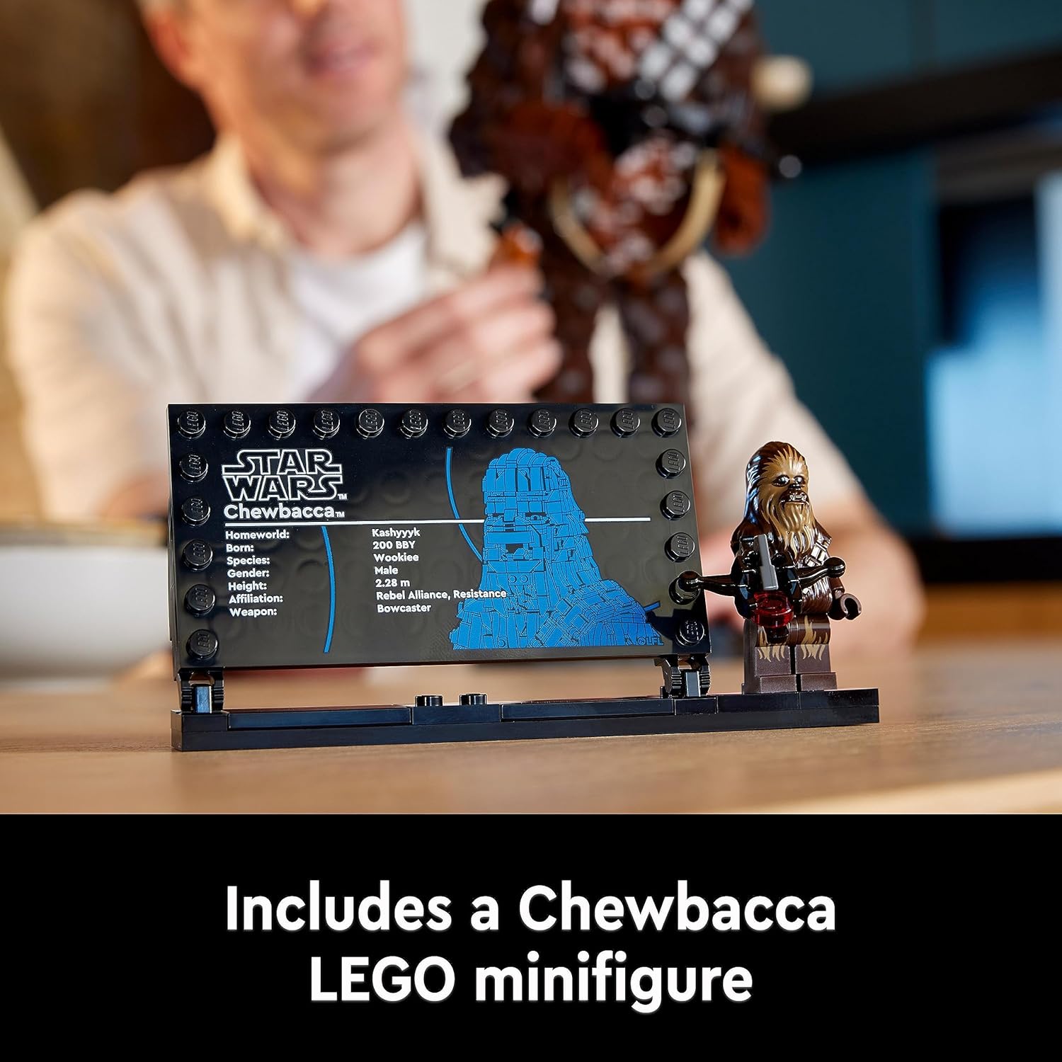 LEGO Star Wars Chewbacca Set, Collectible Wookiee Figure with Bowcaster and Minifigure, Return of the Jedi 40th Anniversary Model Kit for Adults, Father's Day Treat, Gift for Men & Women 75371-6