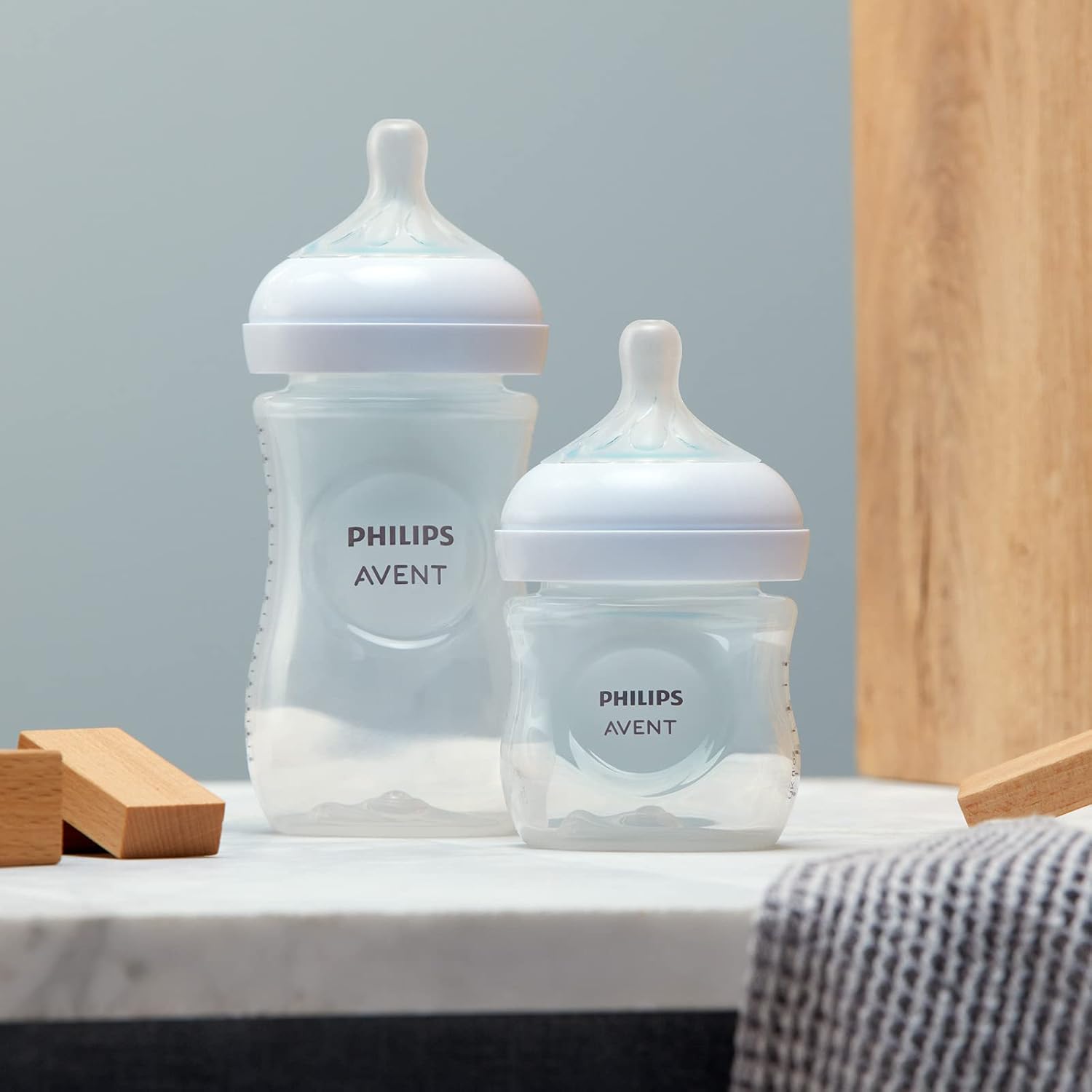 Philips Avent Baby Bottle Newborn Gift Set - 4 Baby Milk Bottles, 2 Extra Nipples, Ultra-Soft Pacifier and Bottle Brush, Babies Aged 0-12 Months+ (Model SCD838/13)-6