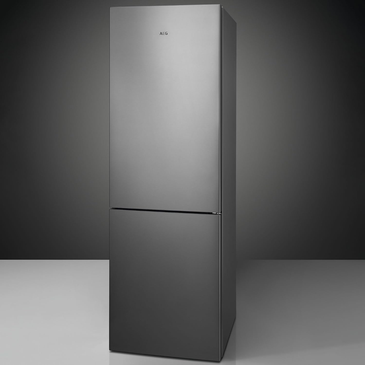 AEG 6000 Series Fridge Freezer RCB632E2MX TwinTech No Frost, Freestanding, Multiflow, 186cm, 230/101 litres, Stainless Steel with Antifingerprint & Grey-1