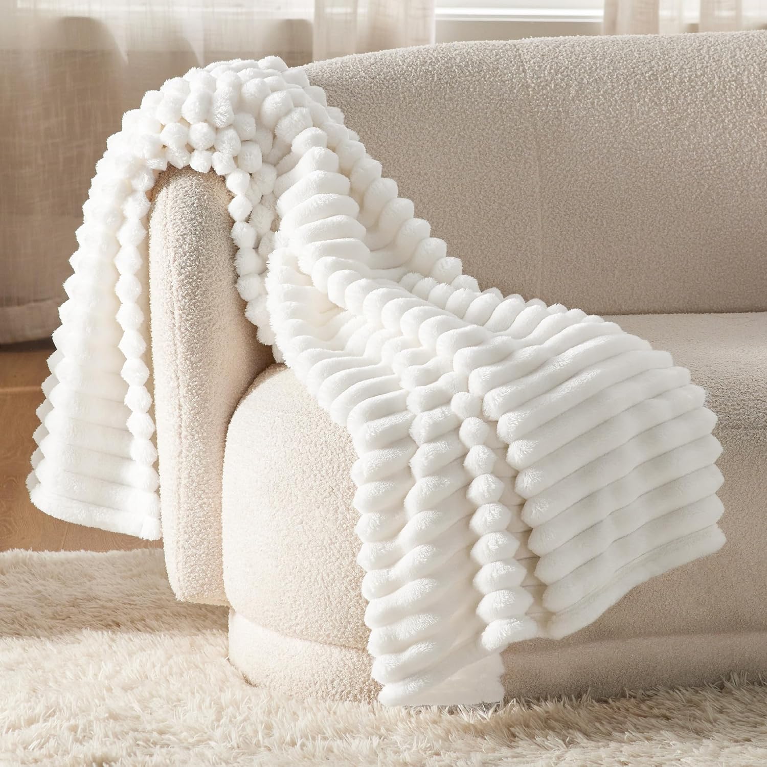 Bedsure Soft Fleece Throw Blanket - Fluffy Cosy Warm Fleece Blanket for Sofa, Bed and Couch, Single, Off White, 130x170 cm-1