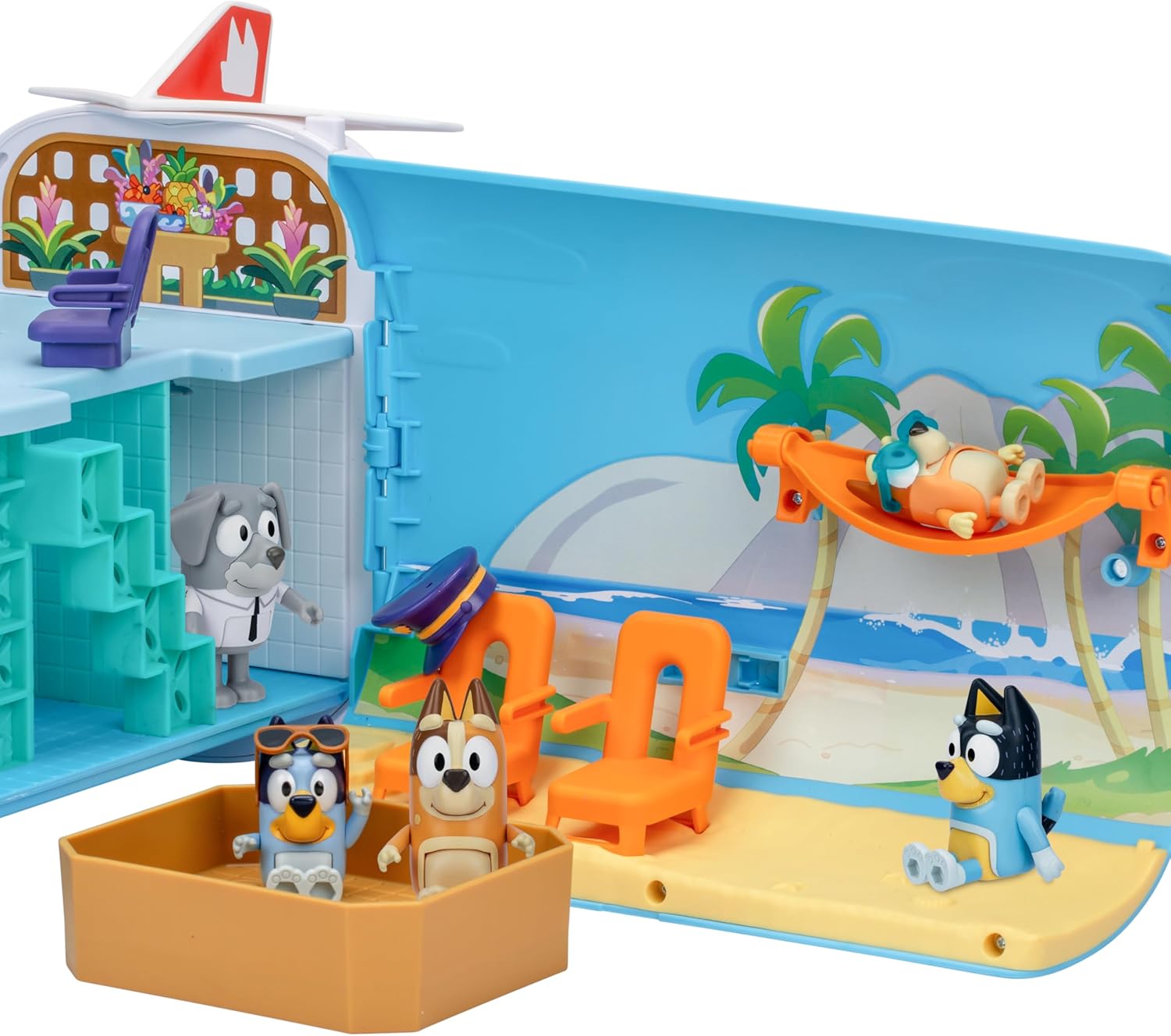 Bluey 3-in-1 Transforming Plane Playset with The Heelers, Plane Transforms to A Resort & Boat, 25+ Sounds & Phrases, 5 Figures - Exclusive Captain Figure, Amazon Exclusive-5