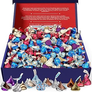 Broadway candy 900g Blissful Kisses Hamper - American Sweets Gift Box - Chocolates Minis Hamper - An Assortment of Hershey's Kisses for Kids, Adults, Birthday, Valentine, Special Occasion