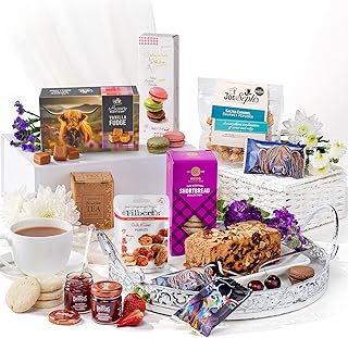 Hattie's Gifts Luxury Christmas Food Hamper | Afternoon Tea Hamper, Hampers & Gourmet Gifts, Birthday Hamper - Gourmet Snacks with Tea, Cake, Fudge, Macarons, Jam, Shortbread, Nuts, Popcorn