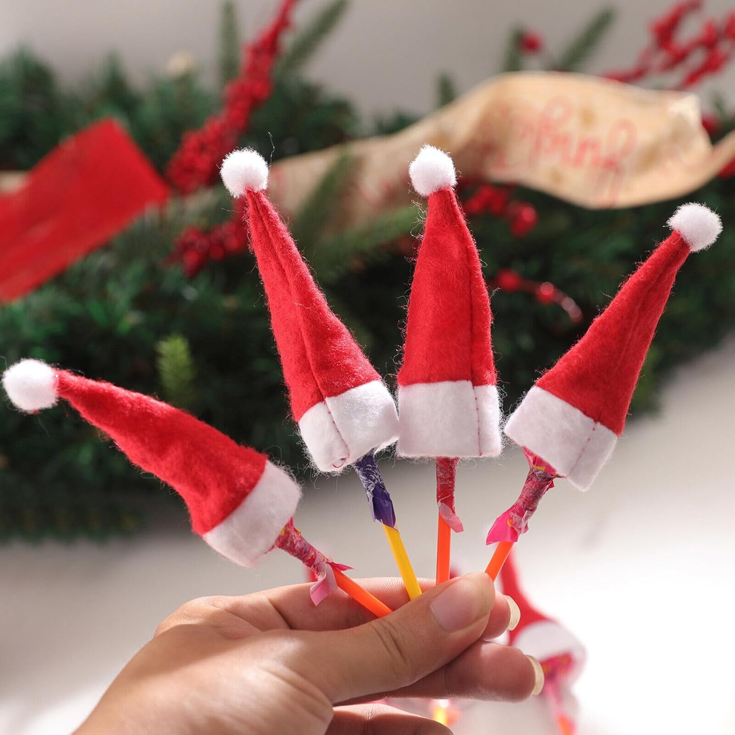 sanjianke-fs 60PCS Mini Felt Santa Hats Christmas Tableware Silverware Holders Wine Bottle Decor-3