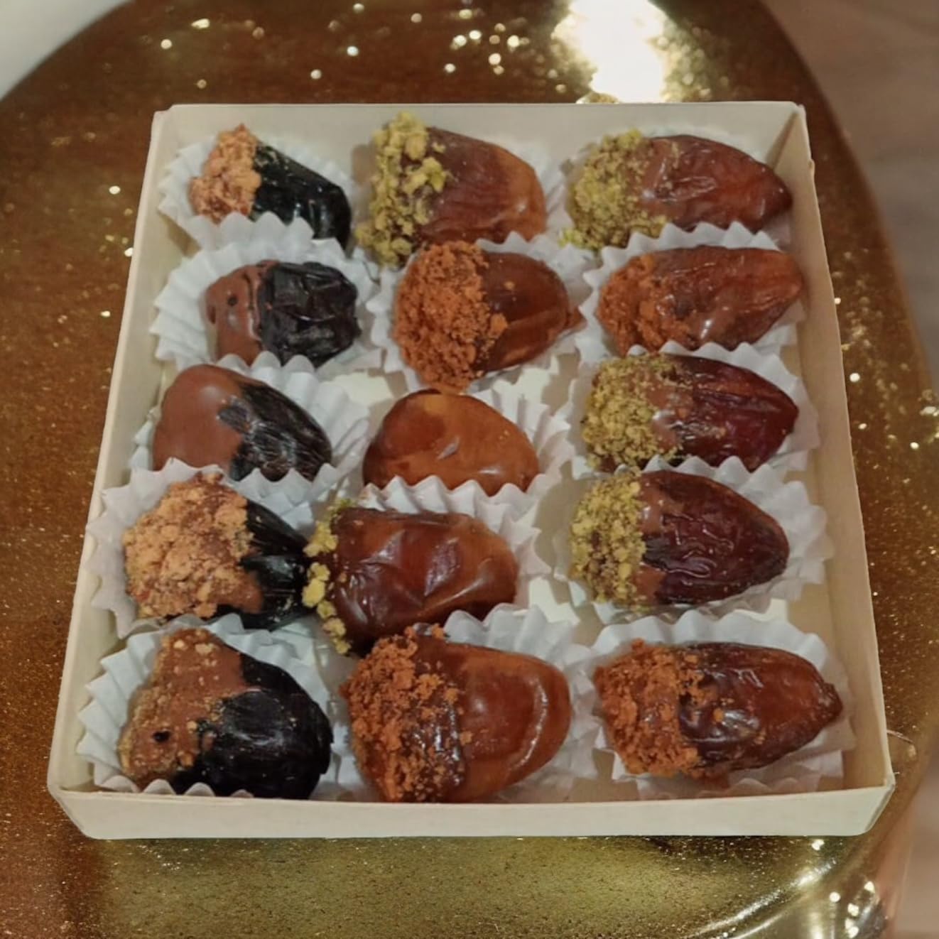 Nuwa™ Luxury Chocolate Dates - Organic Longevity (Medium - 15pcs) Handmade in Riyadh - Assorted Half Coated Filled with Milk/Dark Luxurious Belgian Chocolate Covered includes: Mejdoul Ajwa Sukkari (M)-1