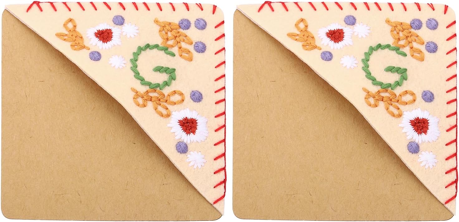 PATIKIL 2pcs Corner Bookmark, Letter Book Mark Personalized Embroidered Bookmark Cute Letter Book Mark Flower Felt Triangle for Reading Women Men Book Lovers Gift Teacher, Beige, Letter G-0