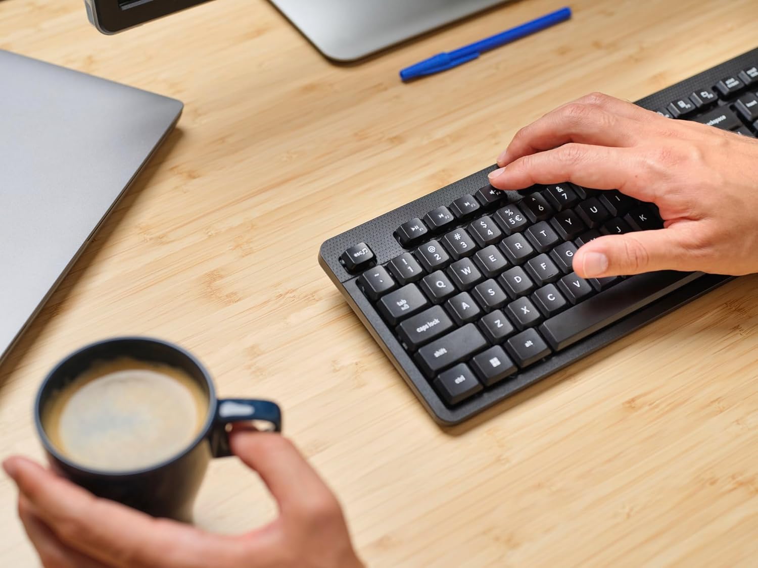 Trust Ody II Silent Wireless Keyboard QWERTY UK Layout, Membrane Low Profile Keys, USB Receiver 2.4GHz, Spill-Resistant, Batteries Included, Quiet Computer Keyboard for PC Laptop Mac - Black-6