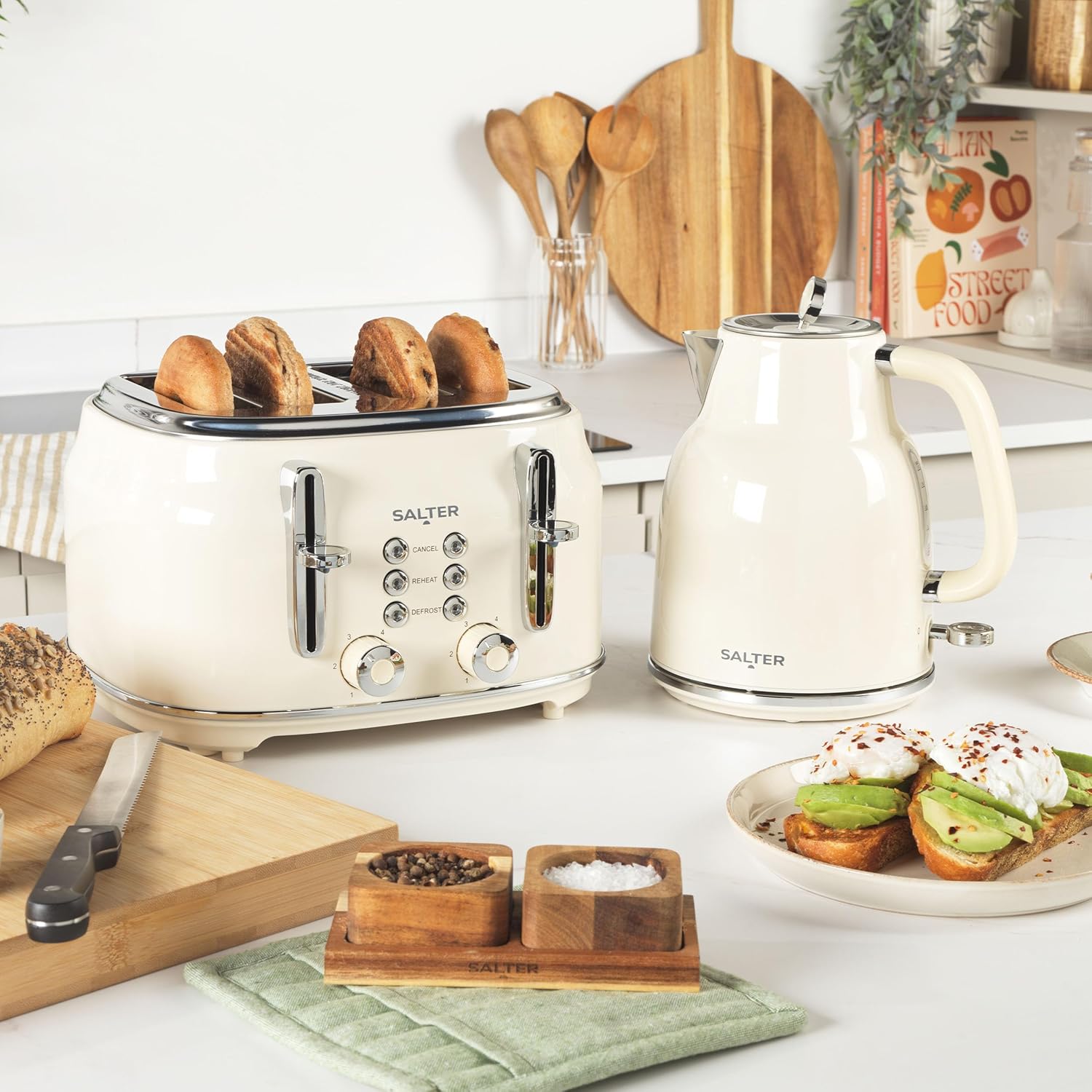 Salter Retro Kettle & Toaster Set – 1.7L Fast Boil Kettle with Removable Limescale Filter, 4-Slice Wide Slot Toaster, Thick Bread, High Lift Eject, Blue Indicator Lights, 3kW/1630W, Cream, COMBO-9352-2