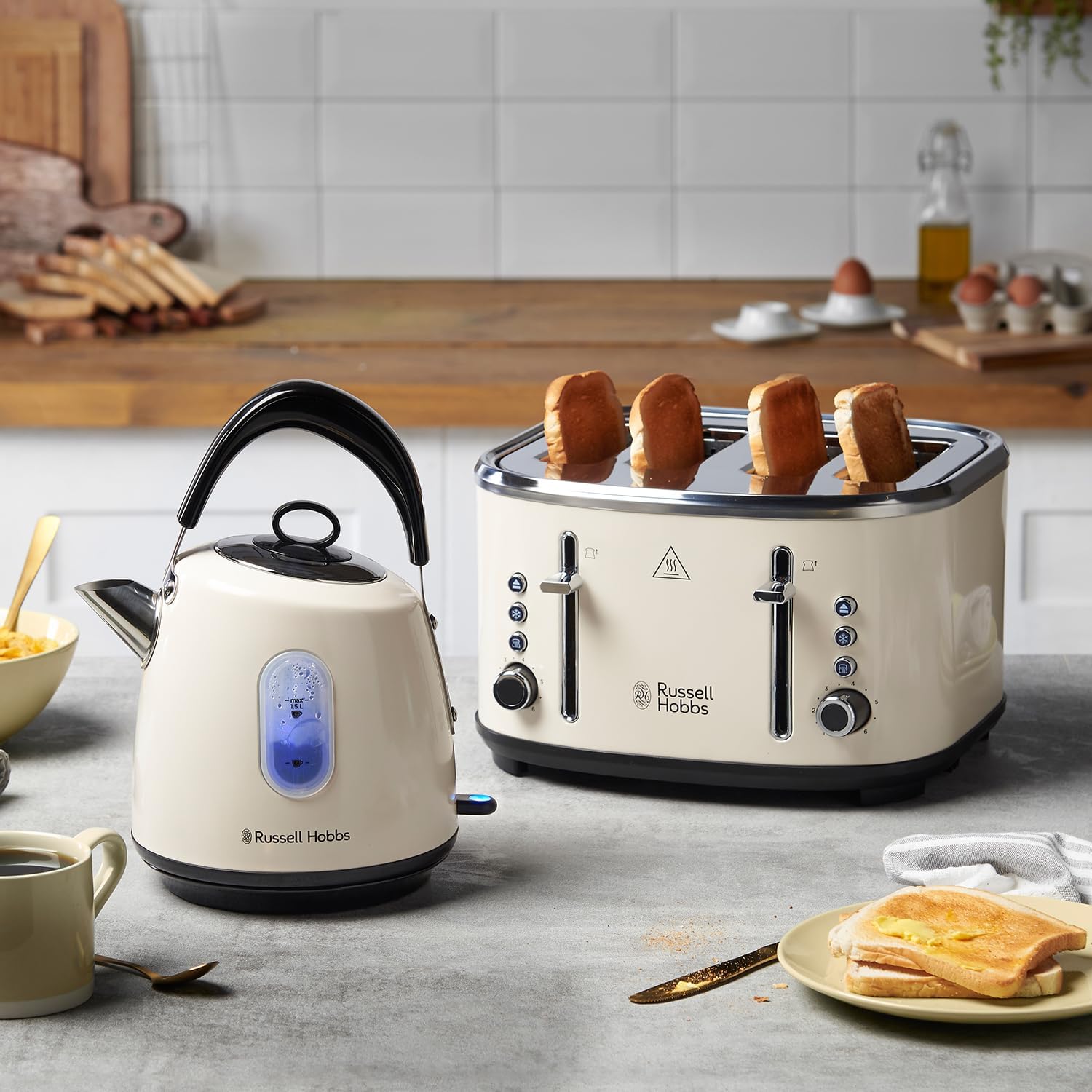 Russell Hobbs 4 Slice Toaster (Independent & Extra wide slots, 6 Browning levels, Frozen, cancel & reheat features with blue indicator light, removable crumb tray, Cream) Stylevia 26291-2