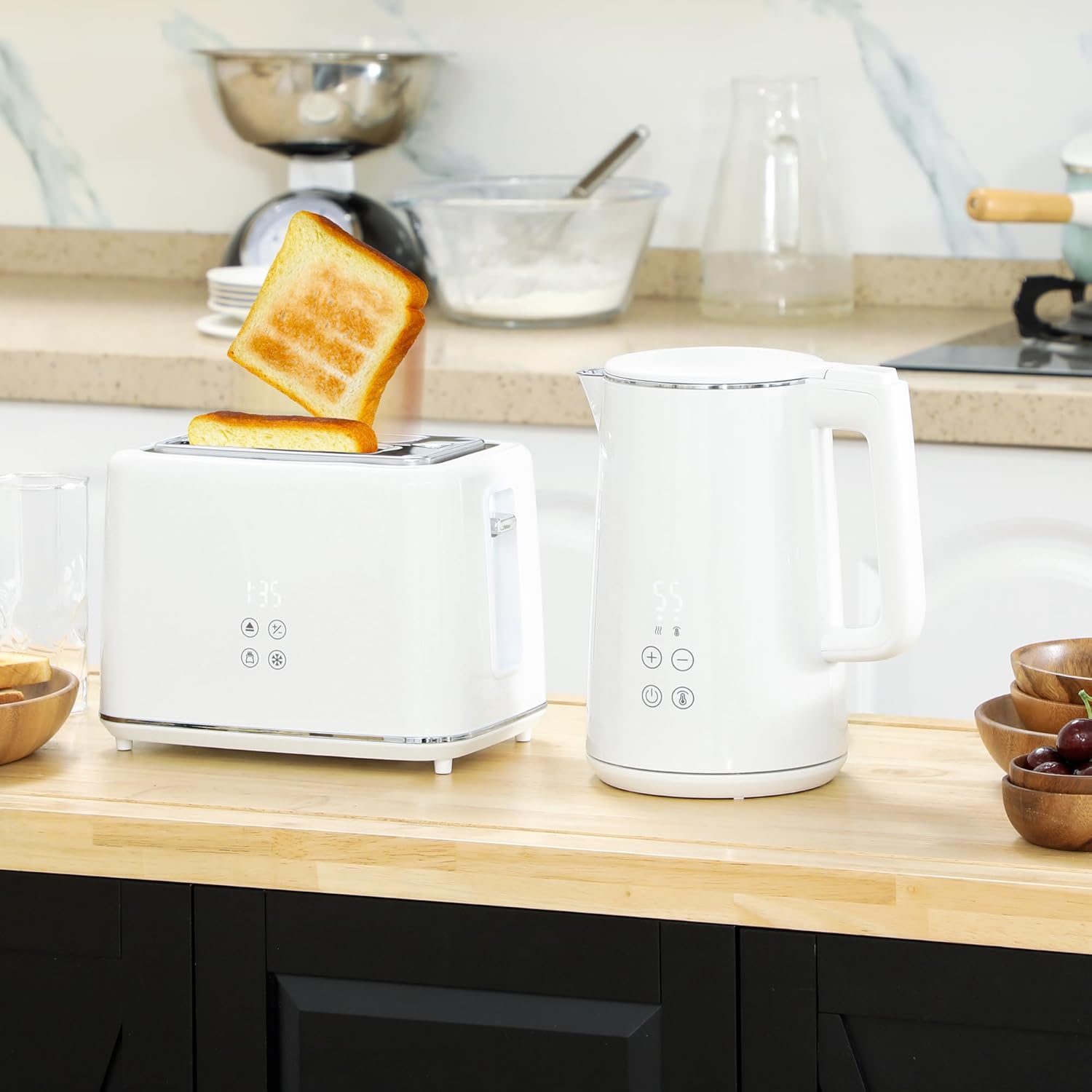 HOMCOM Kettle and Toaster Set, 1.5L 3000W Fast Boil Kettle with Insulation & 2 Slice Toaster Kitchen Set with 7 Level Browning Controls, Defrost, Reheat and Crumb Tray, Cream White-1