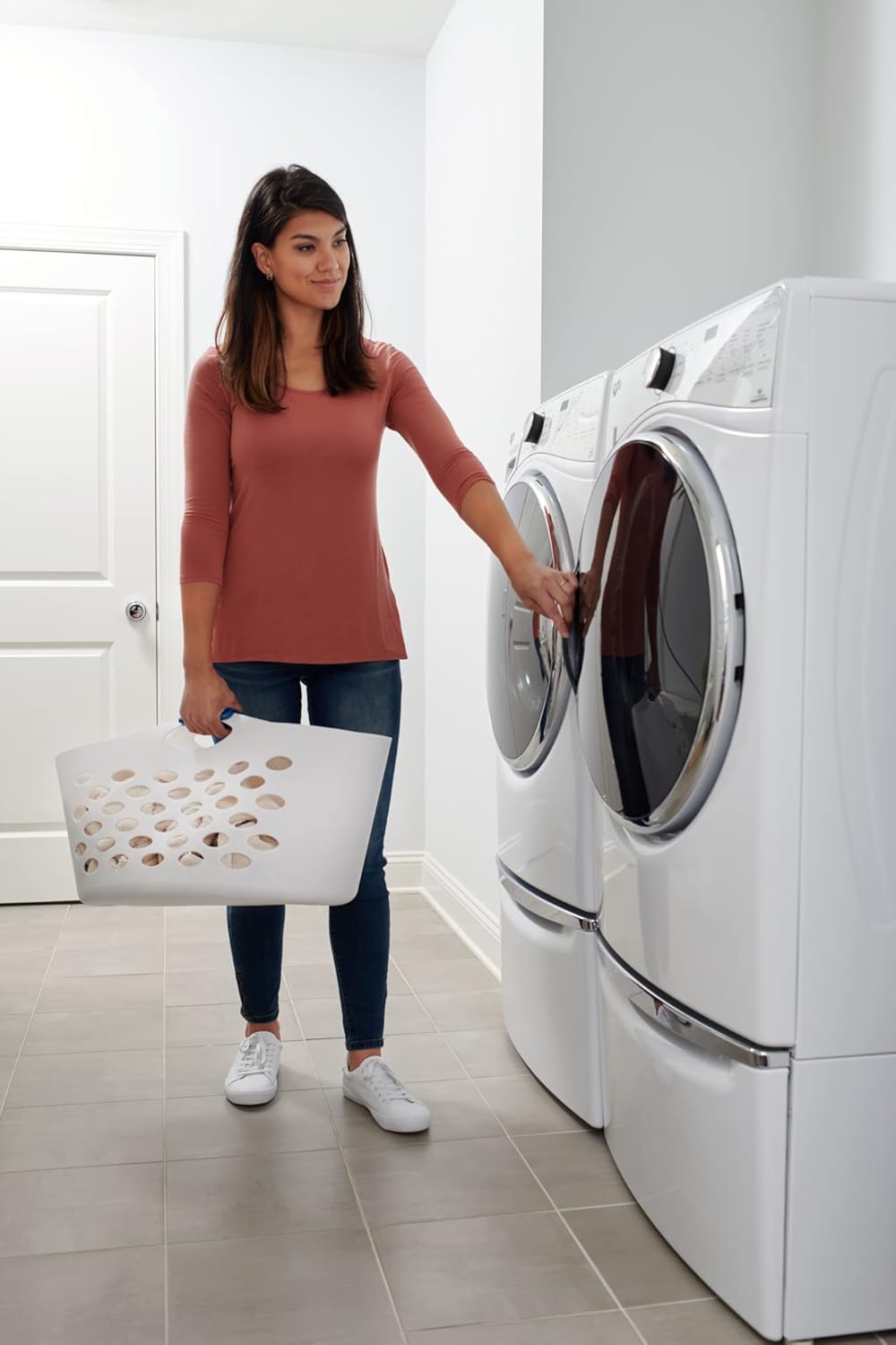 Rubbermaid 1.5 Bushel Capacity Durable Versatile Flex N Carry Portable Flexible Laundry Basket With Convenient Carrying Handles, White, Organization and Storage for Laundry/Garage/Home-5