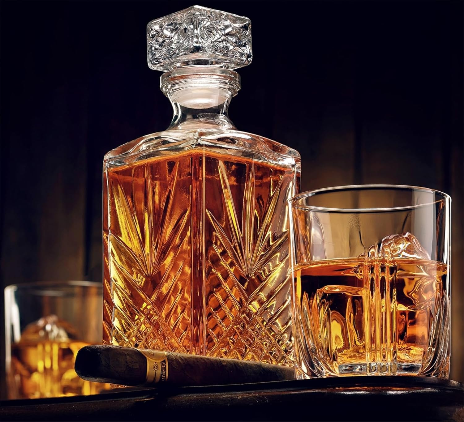 Bormioli Rocco Selecta Collection Whiskey Decanter – Sophisticated 33.75oz Diamond Decanter With Starburst Detailing – For Whiskey, Bourbon, Scotch & Liquor-3