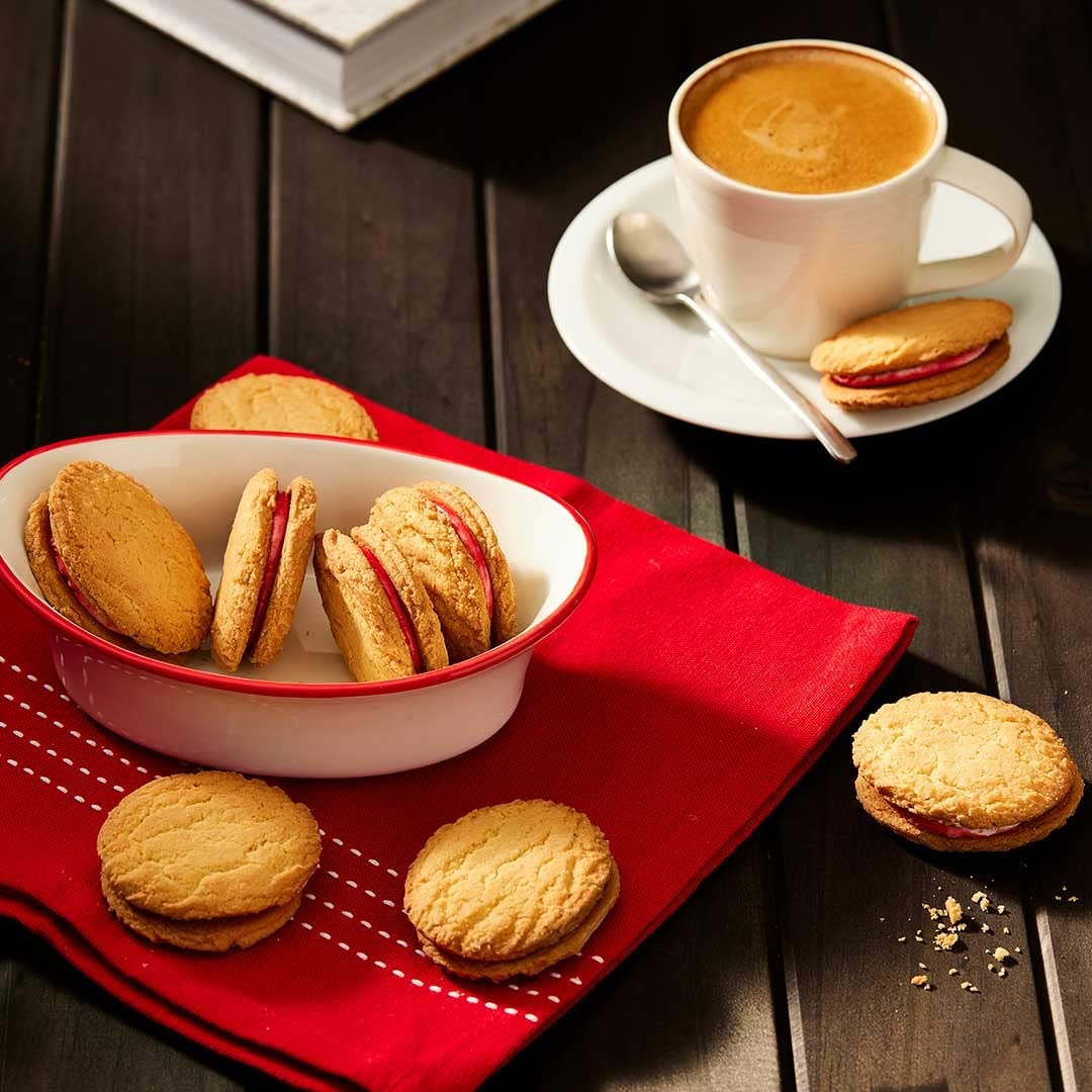 Arnott's Assorted Cream Biscuits 500g-4