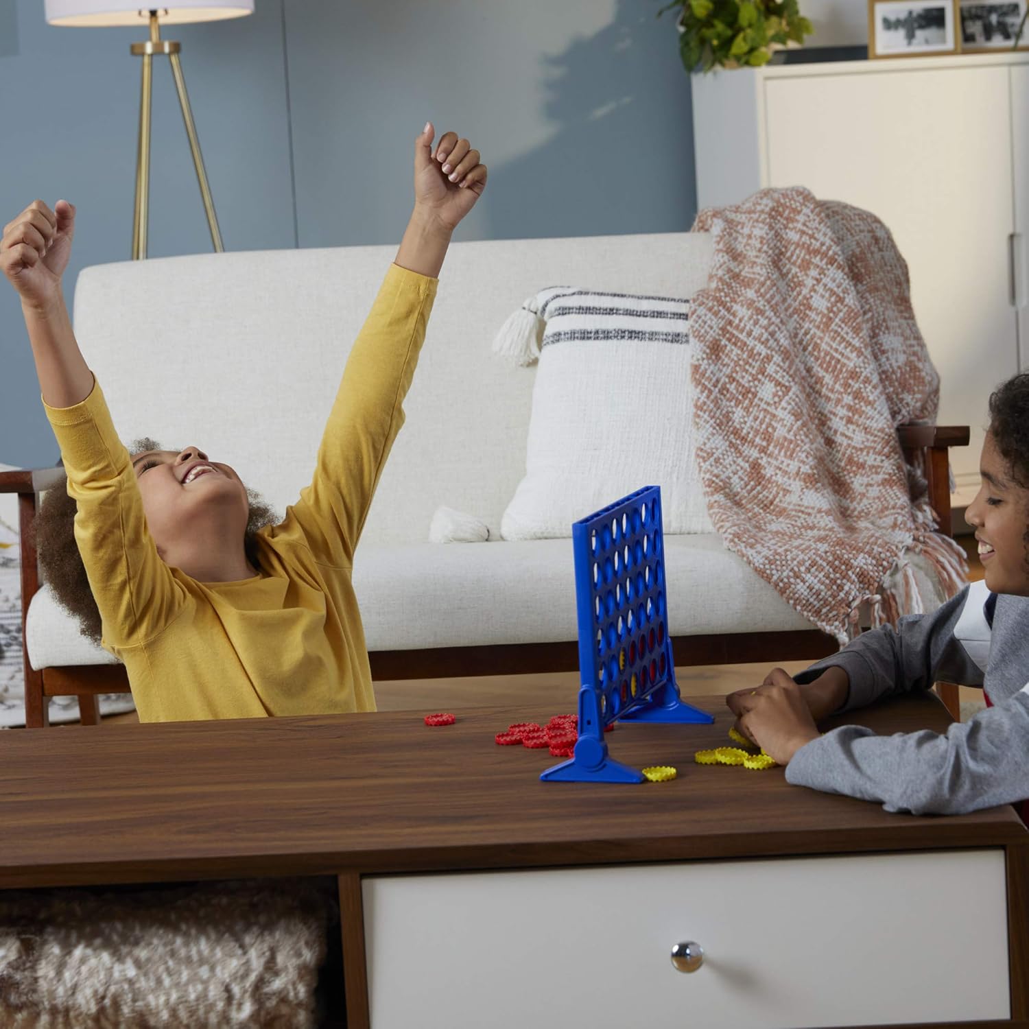 Hasbro Gaming Connect 4 Classic Grid,4 in a Row Game,Strategy Board Games for Kids,2 Player .for Family and Kids,Ages 6 and Up-7