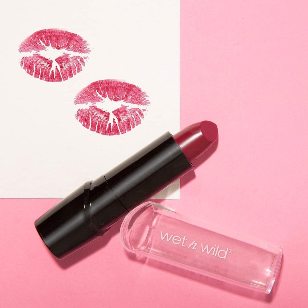 wet n wild Silk Finish Lipstick, Hydrating Rich Buildable Lip Color, Formulated with Vitamins A,E, & Macadamia for Ultimate Hydration, Cruelty-Free & Vegan - Cherry Frost-12