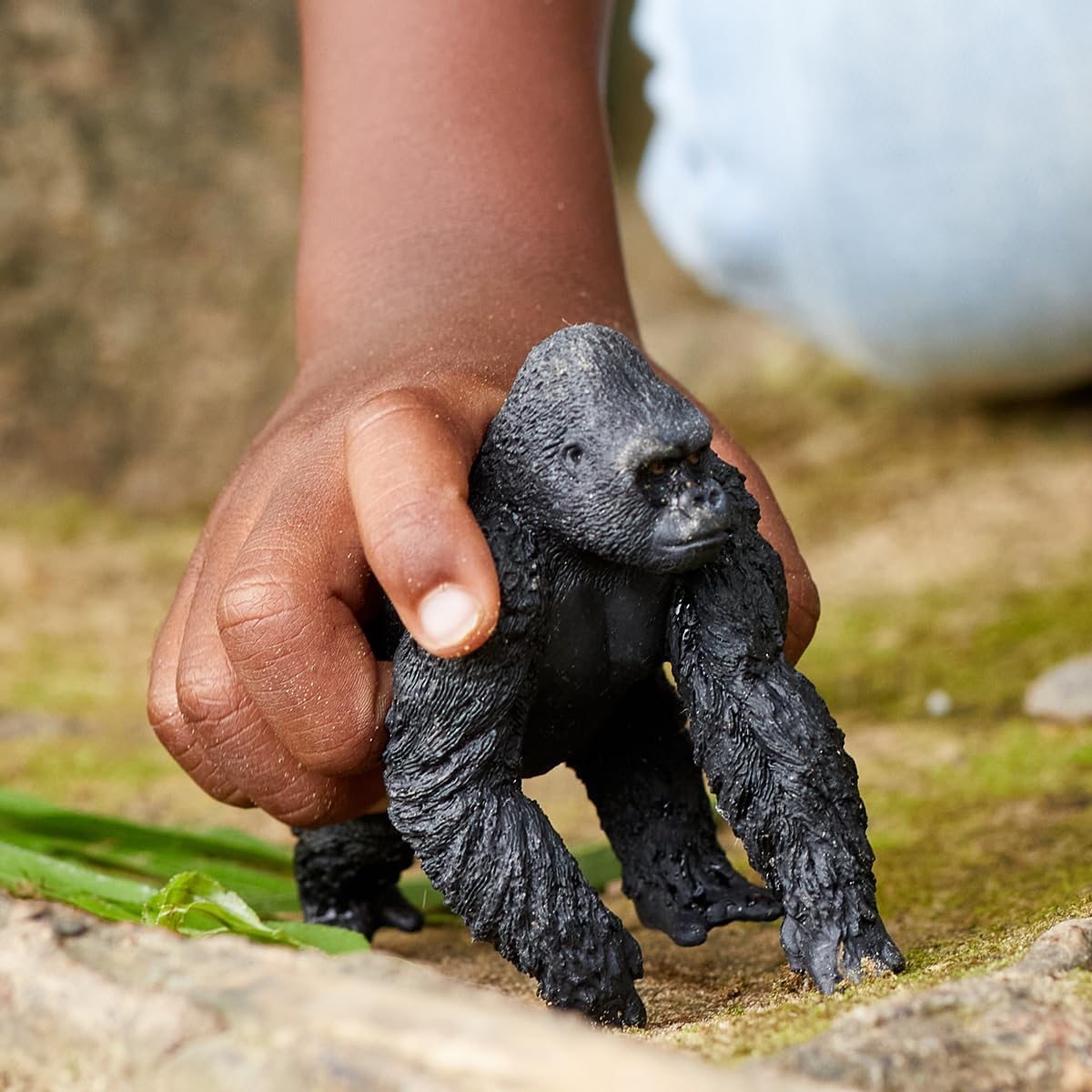 Schleich Wild Life Realistic Male Gorilla Animal Figurine - Authentic Detailed Wild Male Gorilla Toy for Boys and Girls Education Imagination and Play, Highly Durable Gift for Kids Ages 3+-2