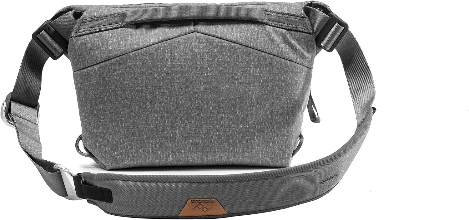 Peak Design Everyday Sling 3L-2