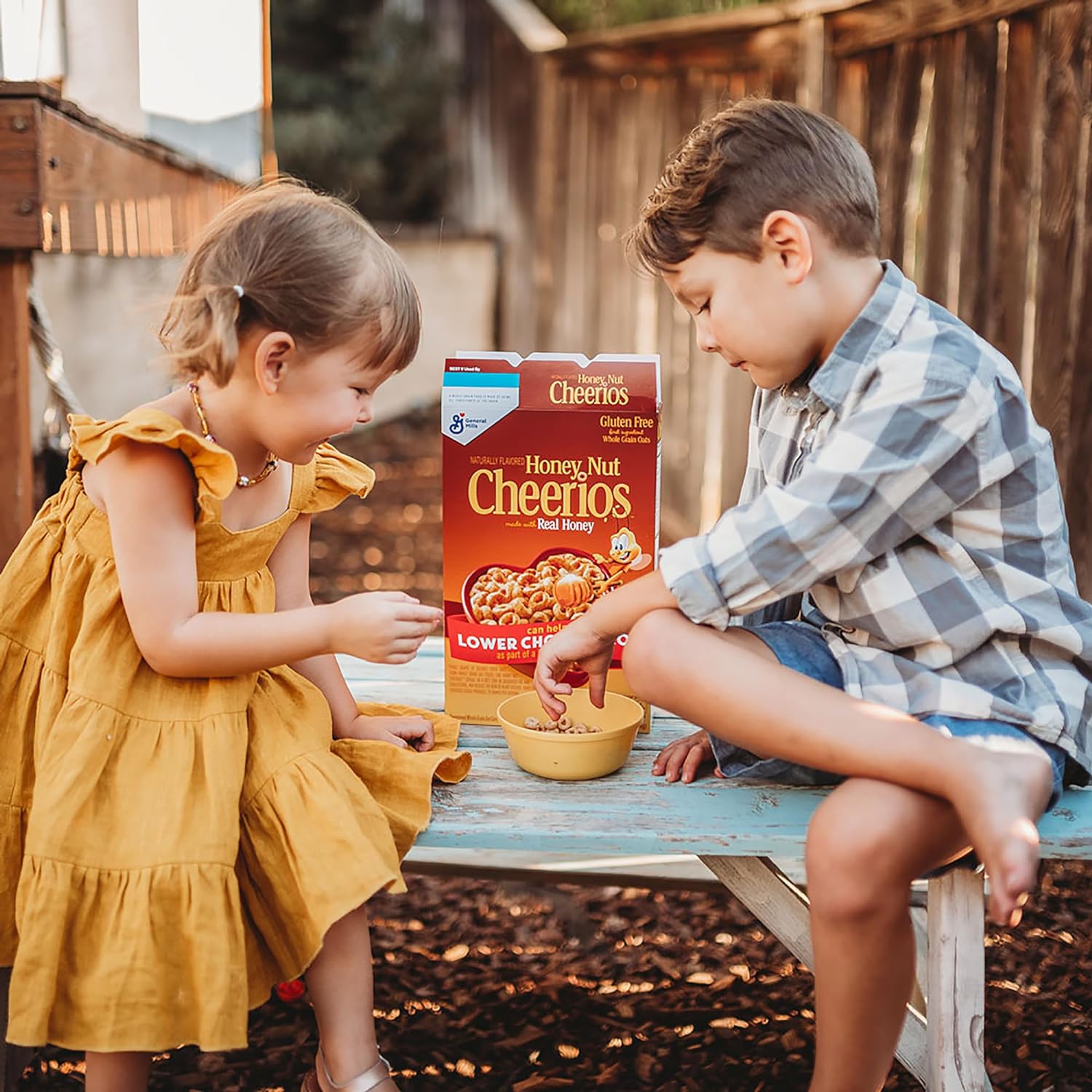 Honey Nut Cheerios Cereal, Limited Edition Happy Heart Shapes, Heart Healthy Cereal With Whole Grain Oats, Giant Size, 27.2 oz-5