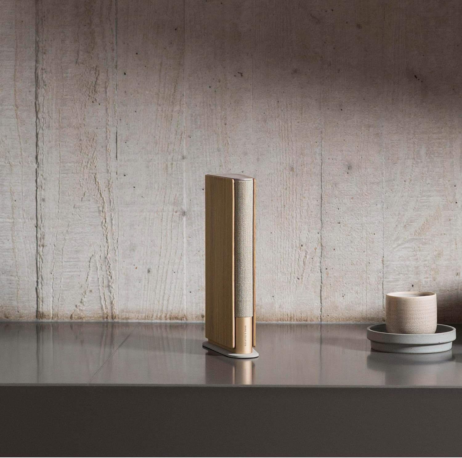 Bang & Olufsen Beosound Emerge Bookshelf Wi-Fi Speaker, Gold Tone/Light Oak-5