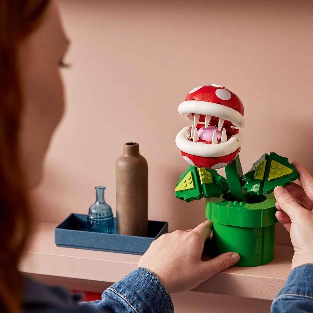 LEGO Super Mario Piranha Plant, Build and Display Super Mario Brothers Collectible for Adults and Teens, Authentically Detailed Posable Figure, Birthday Gift for Gamers and Super Mario Fans, 71426-1