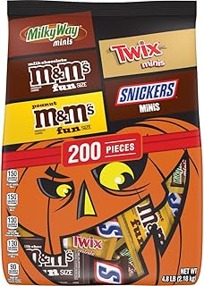 M&M'S Milk Chocolate, M&M'S Peanut, SNICKERS, TWIX & MILKY WAY Milk Chocolate Individually Wrapped Halloween Candy Trick or Treat Variety Pack, 200 Ct Bulk Bag